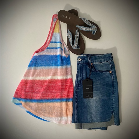 Tank top with “v-neck” in front & back - Picture 8 of 8